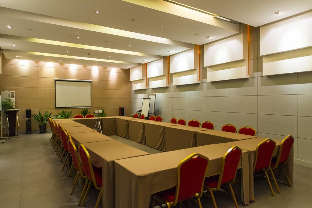 Jinjiang Inn - Shanghai Everbright Convention & Exhibition Center Extérieur photo